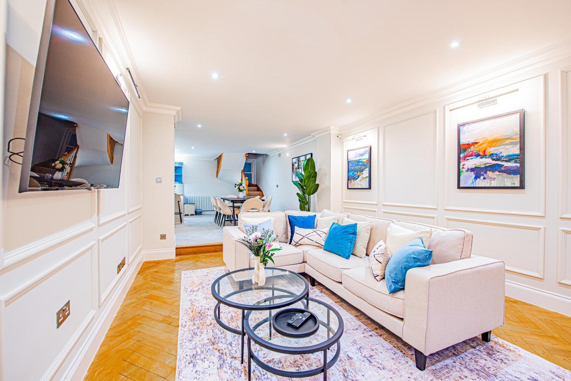Luxury Mews House With Free Parking *