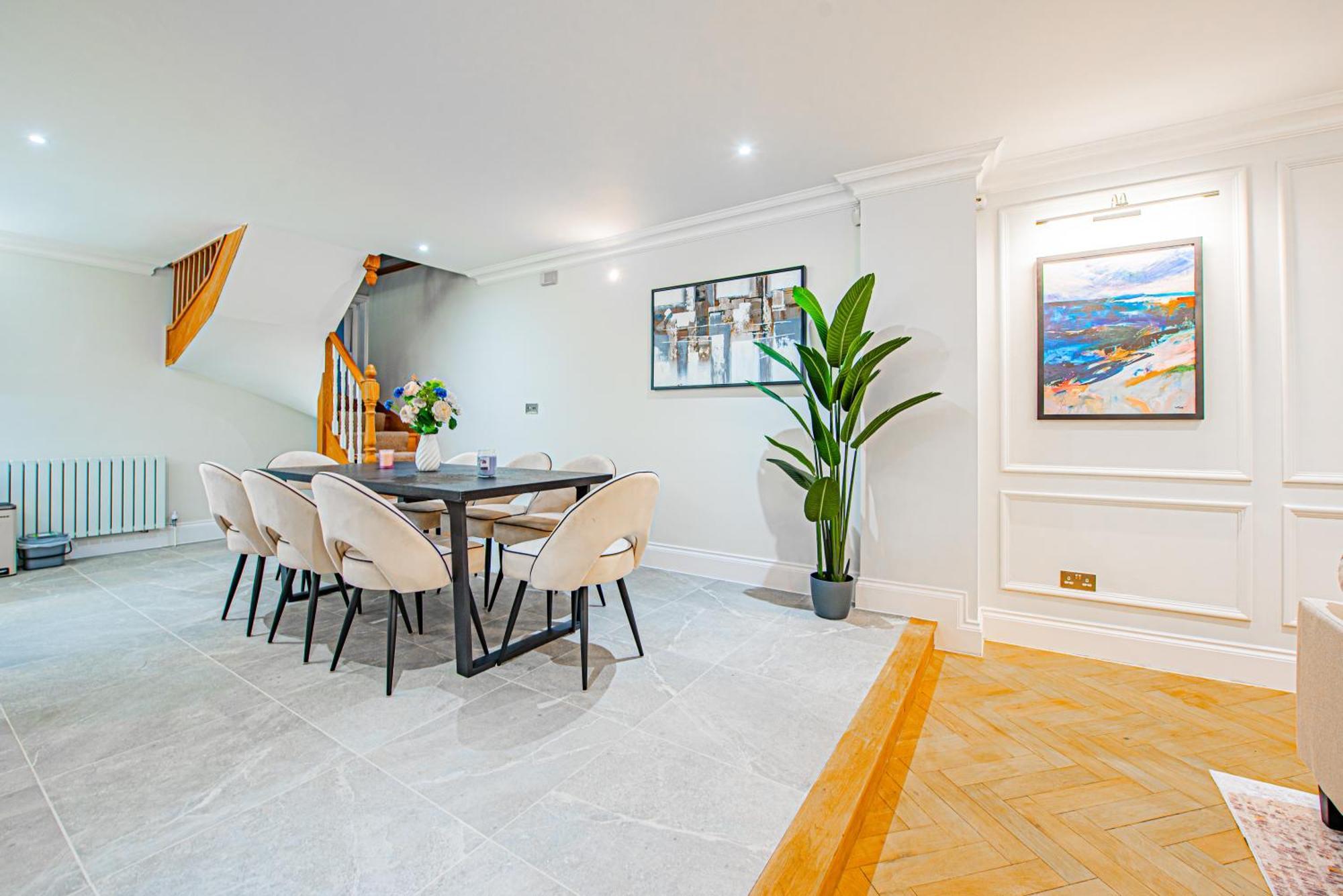 Luxury Mews House With Free Parking *